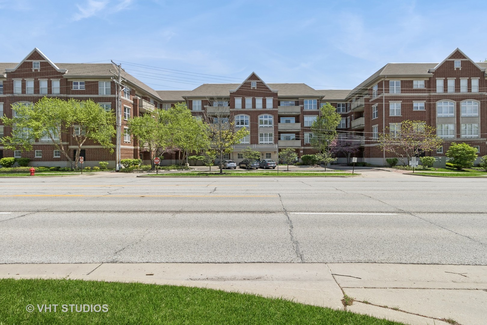77 N QUENTIN Road Unit: 403