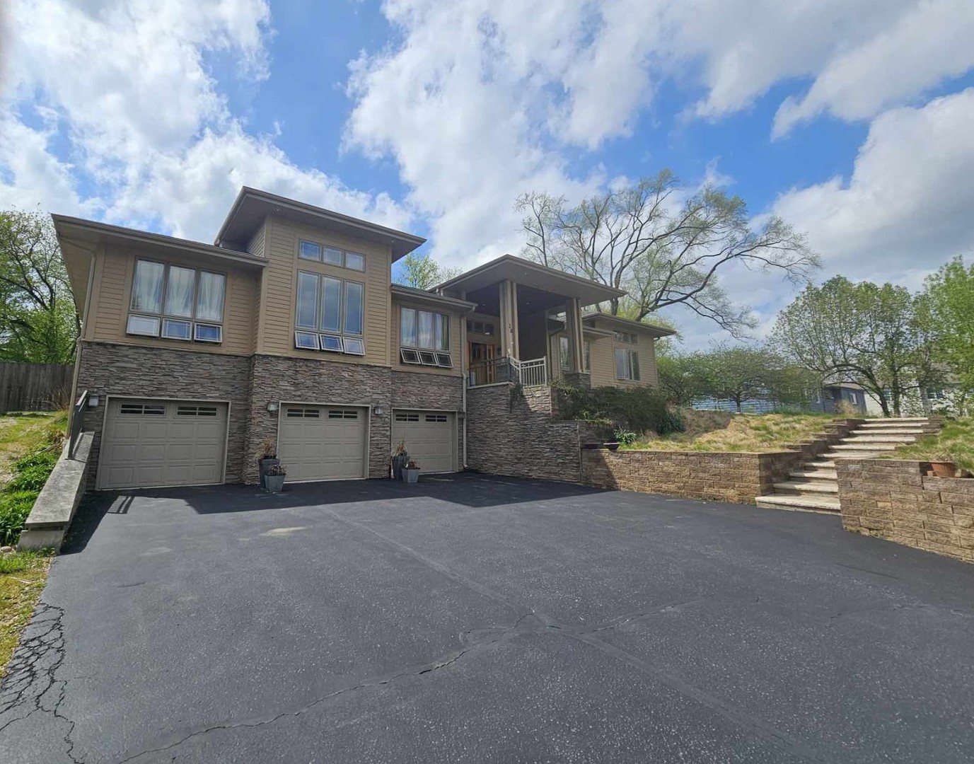 28 N CLYDE Avenue