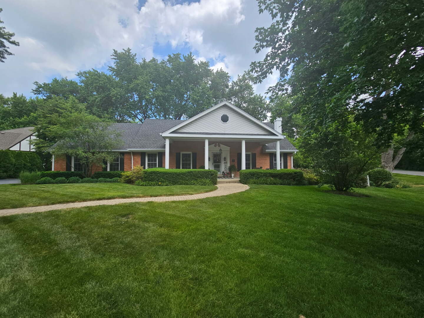 359 WINDSOR Lane