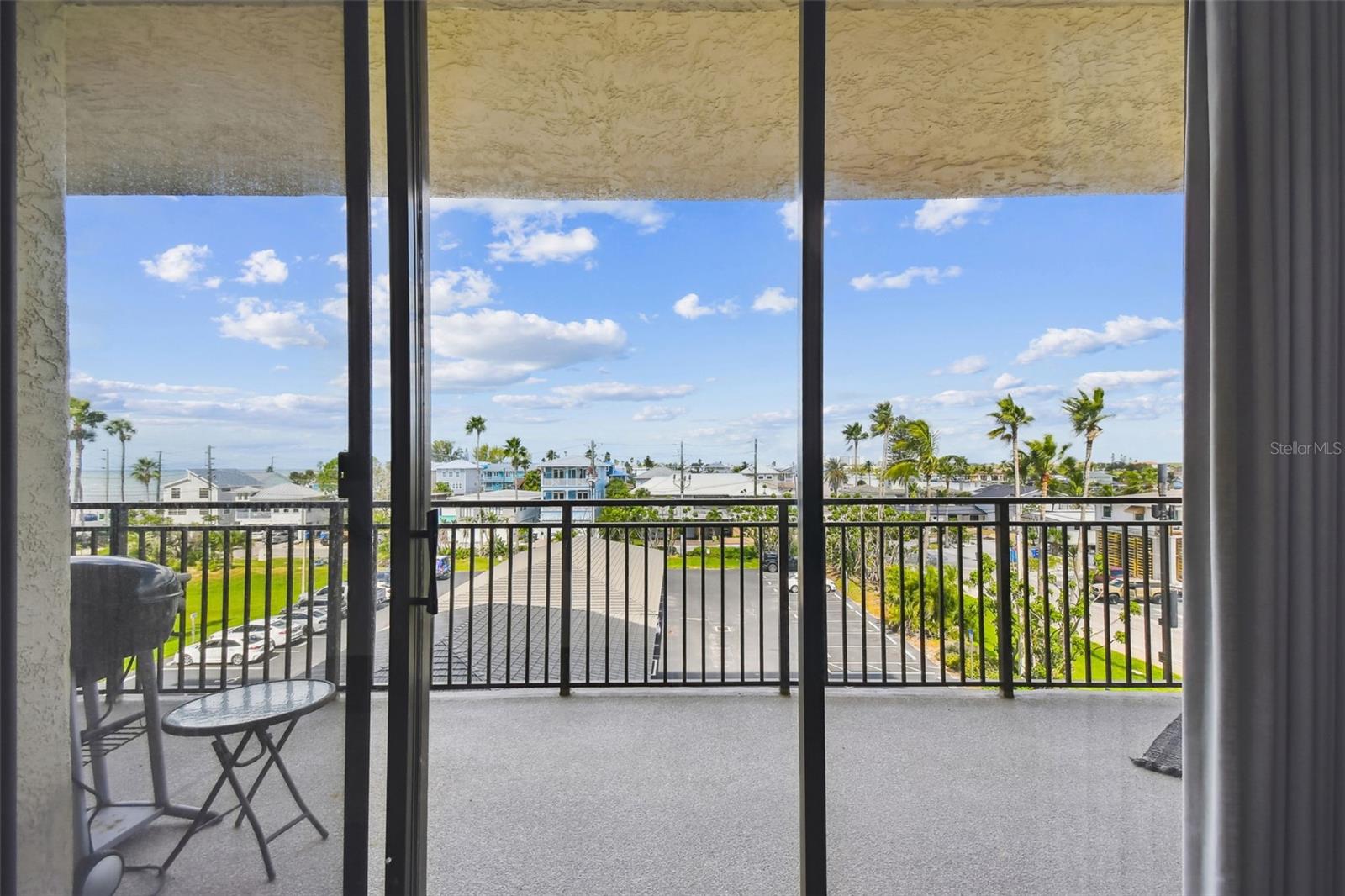 7600 BAYSHORE DR #307