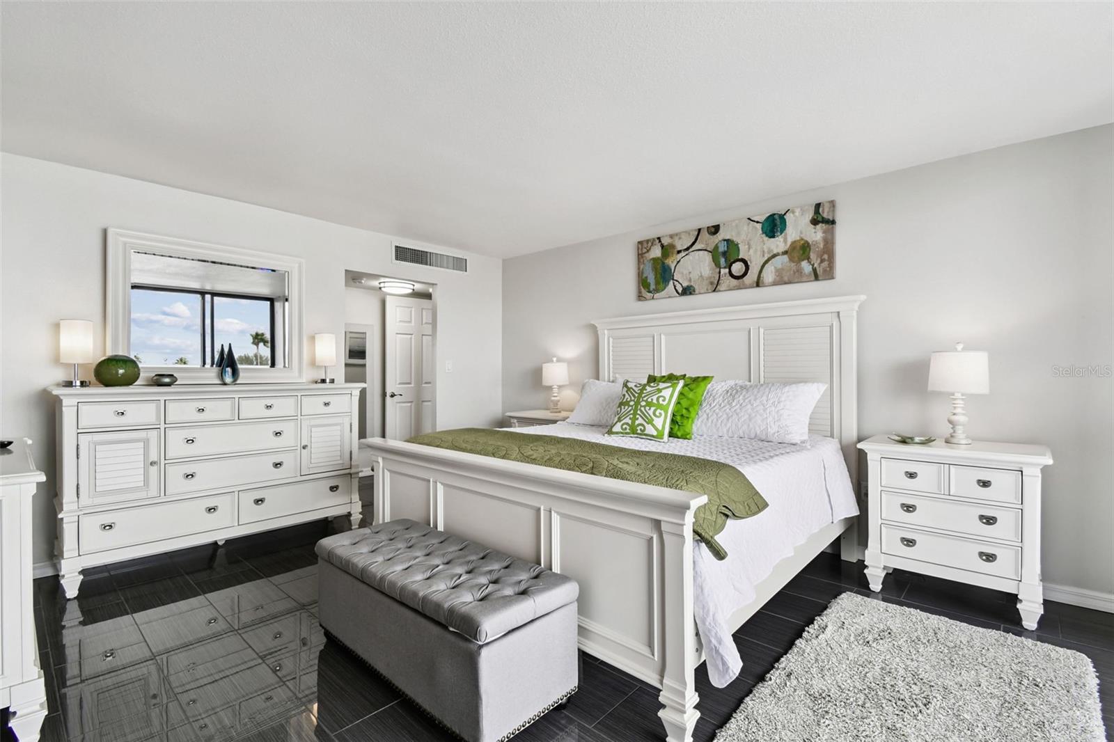 7600 BAYSHORE DR #307