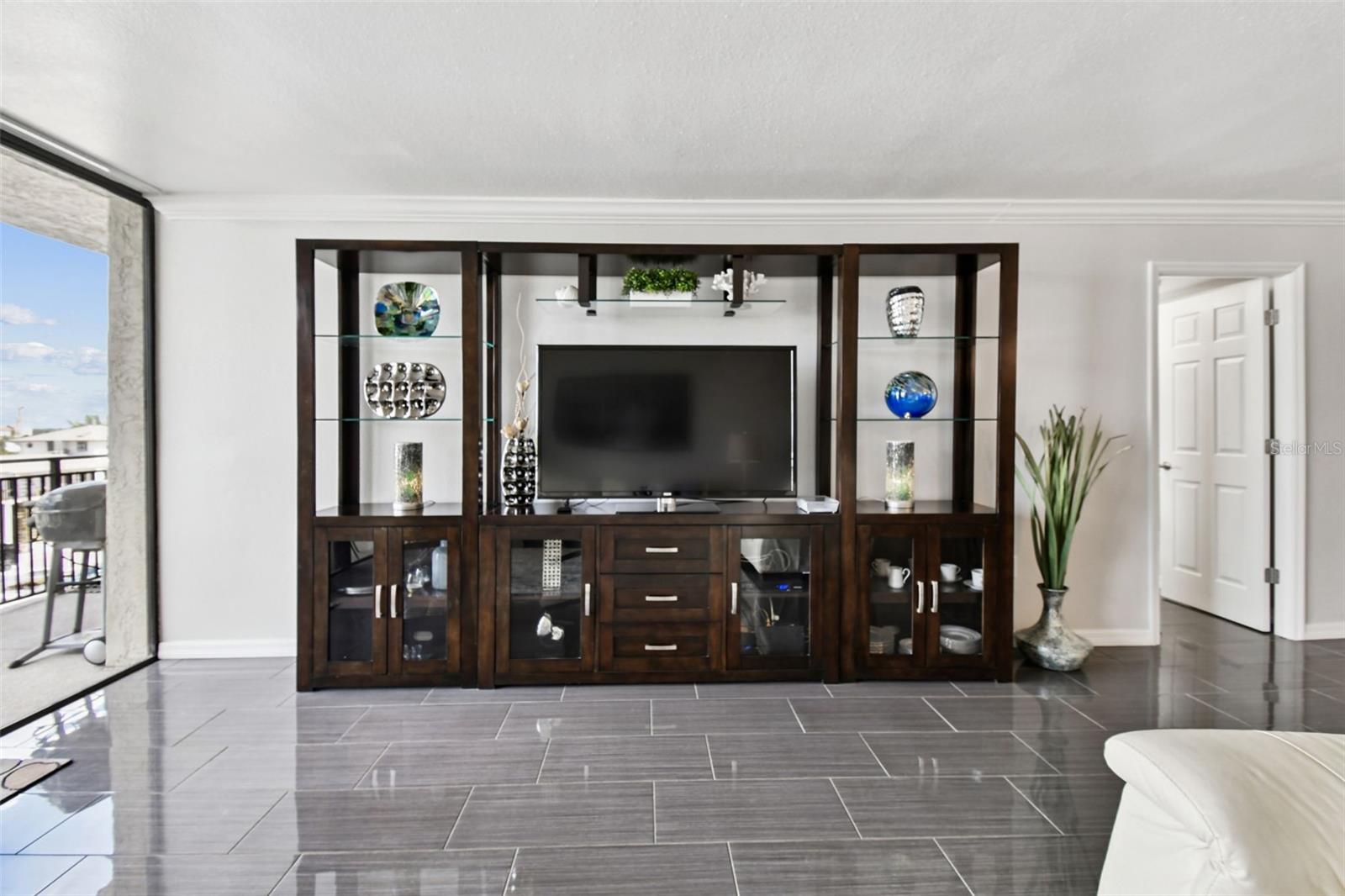 7600 BAYSHORE DR #307