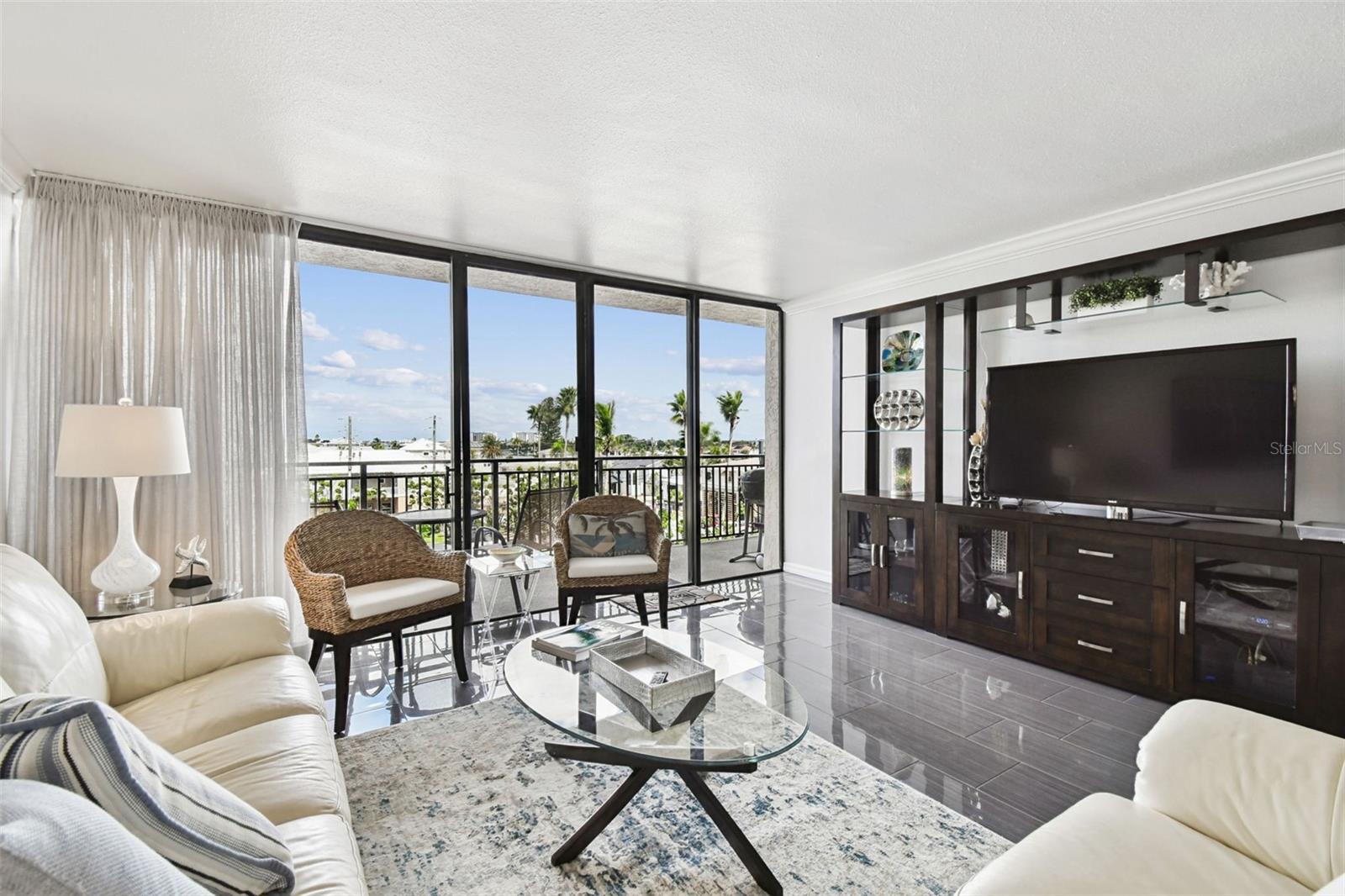 7600 BAYSHORE DR #307