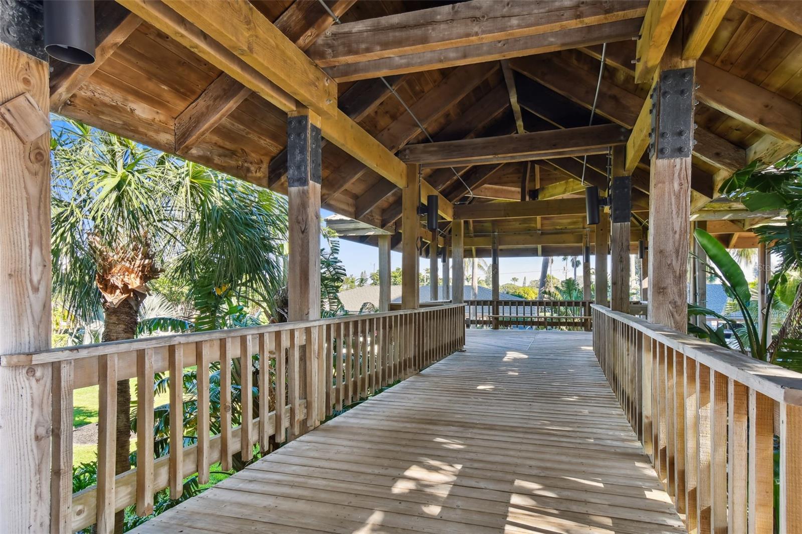 7600 BAYSHORE DR #307