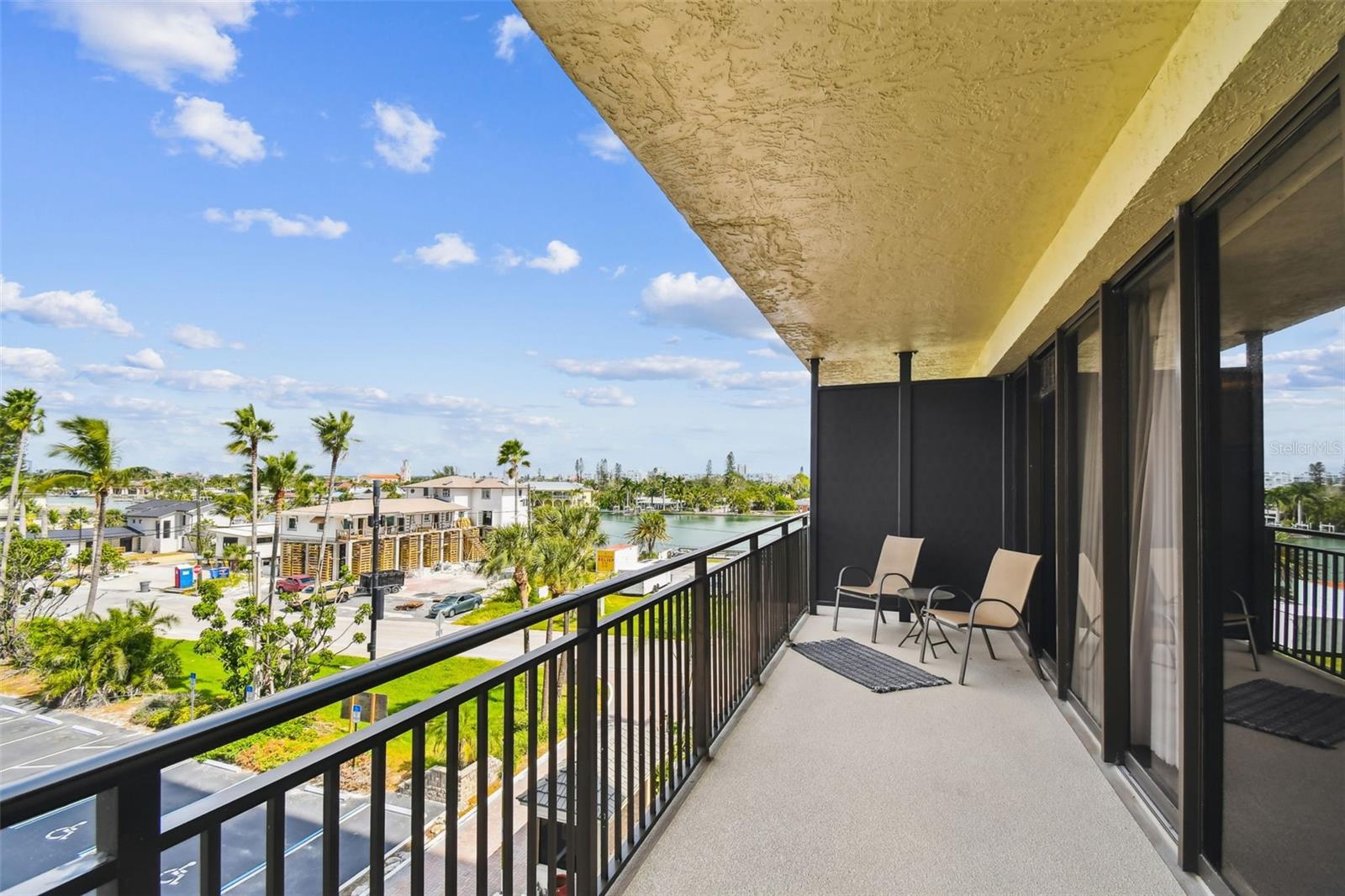 7600 BAYSHORE DR #307