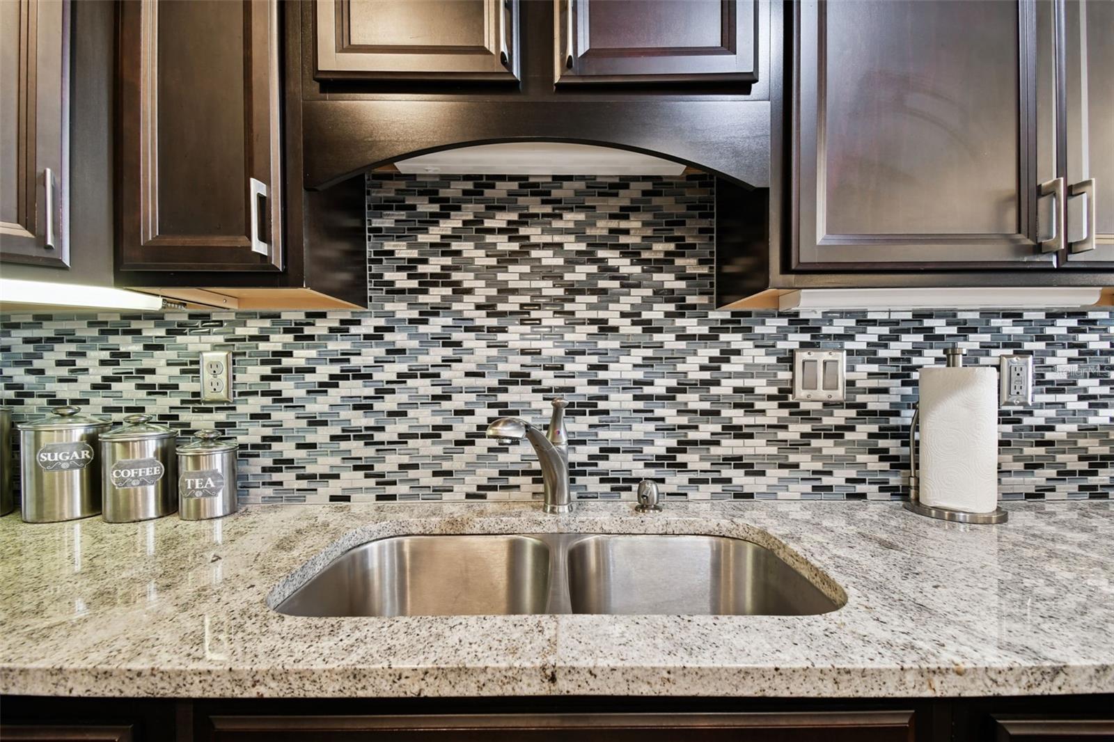 7600 BAYSHORE DR #307