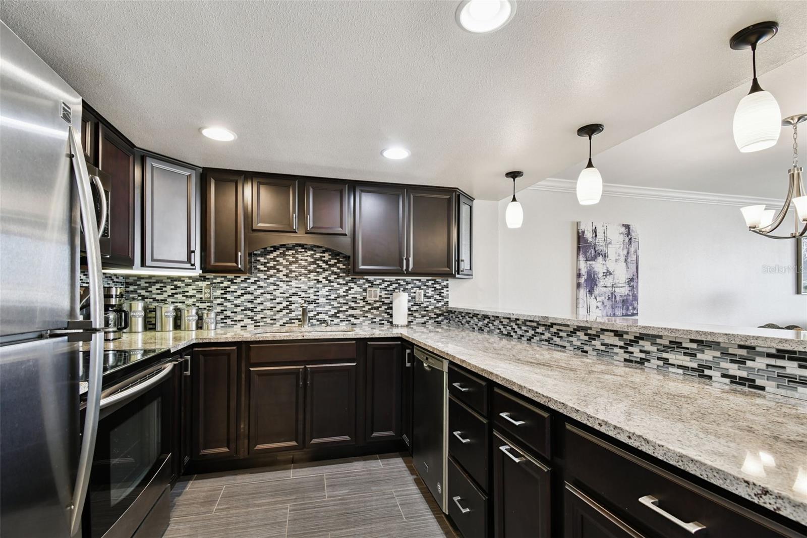 7600 BAYSHORE DR #307