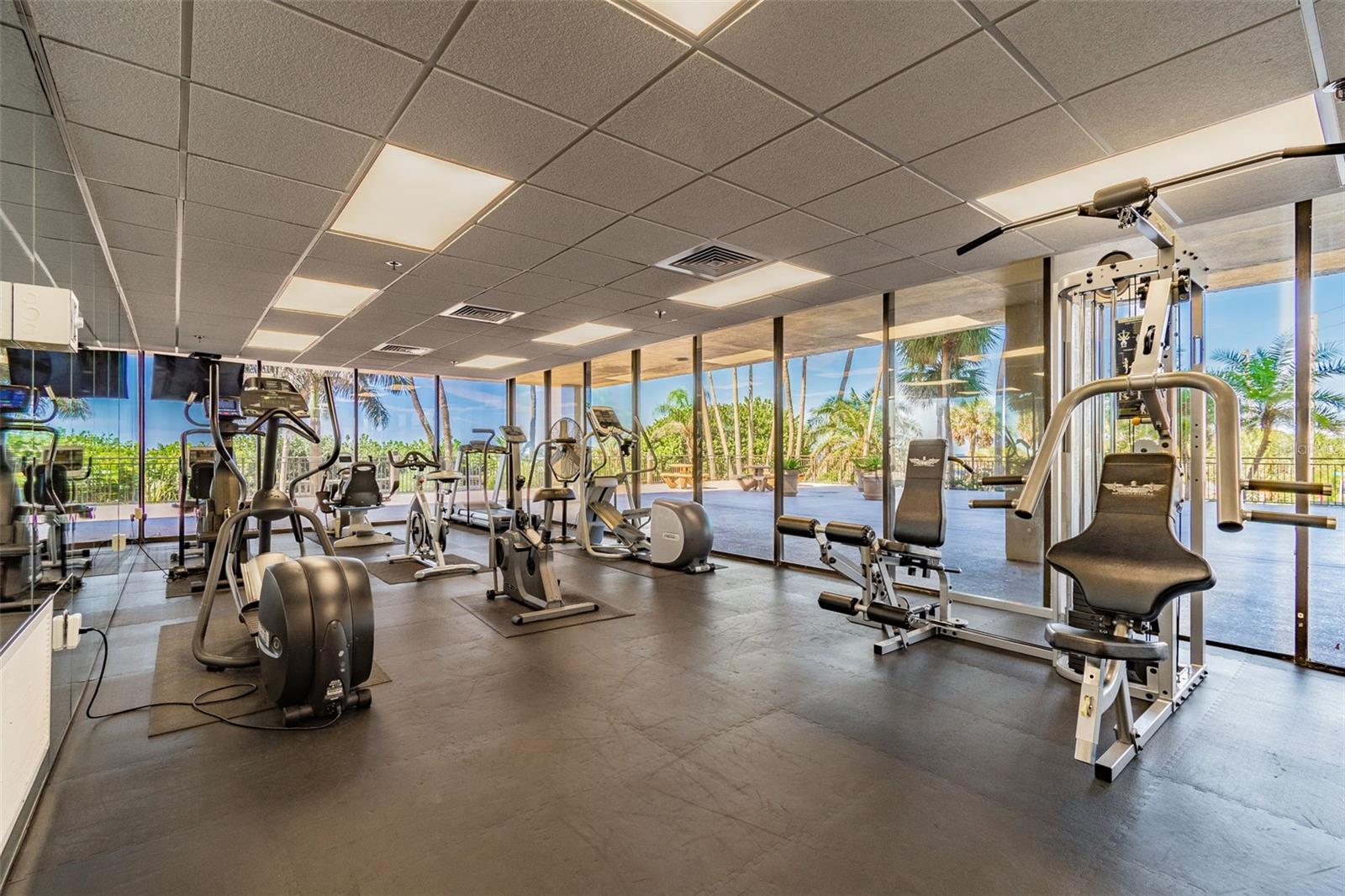 7600 BAYSHORE DR #307