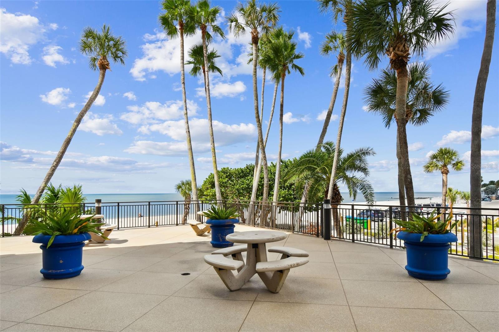 7600 BAYSHORE DR #307