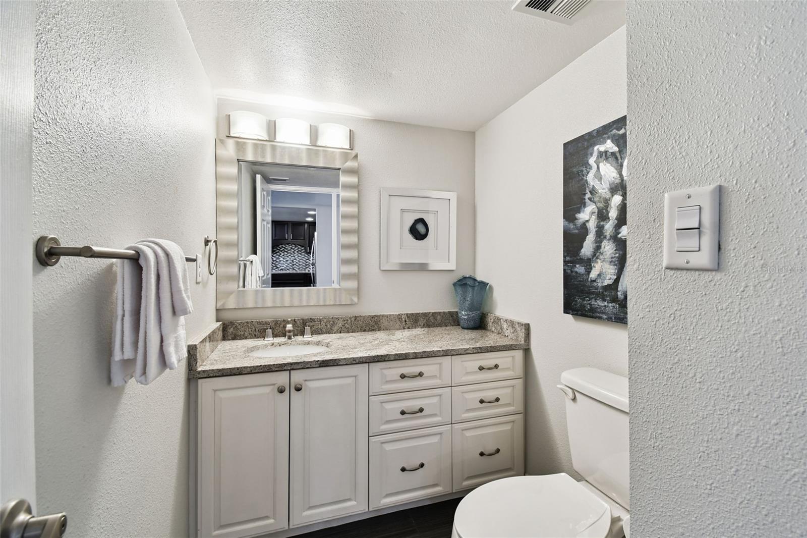 7600 BAYSHORE DR #307