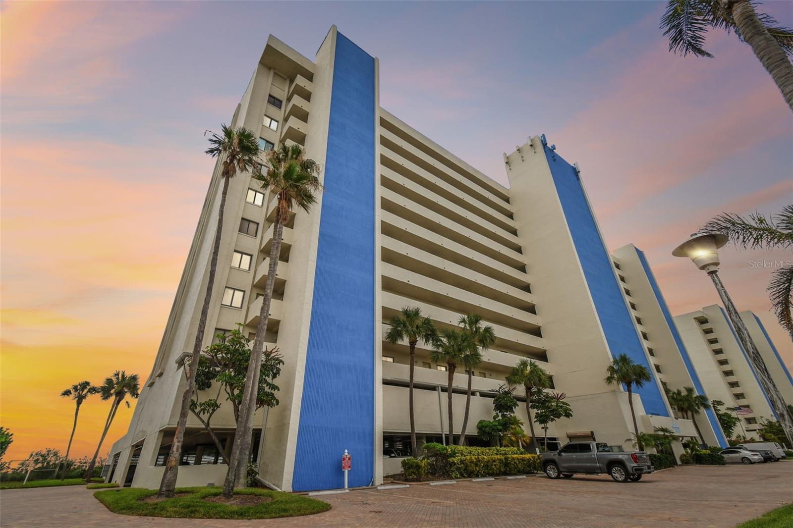 14950 GULF BLVD #404