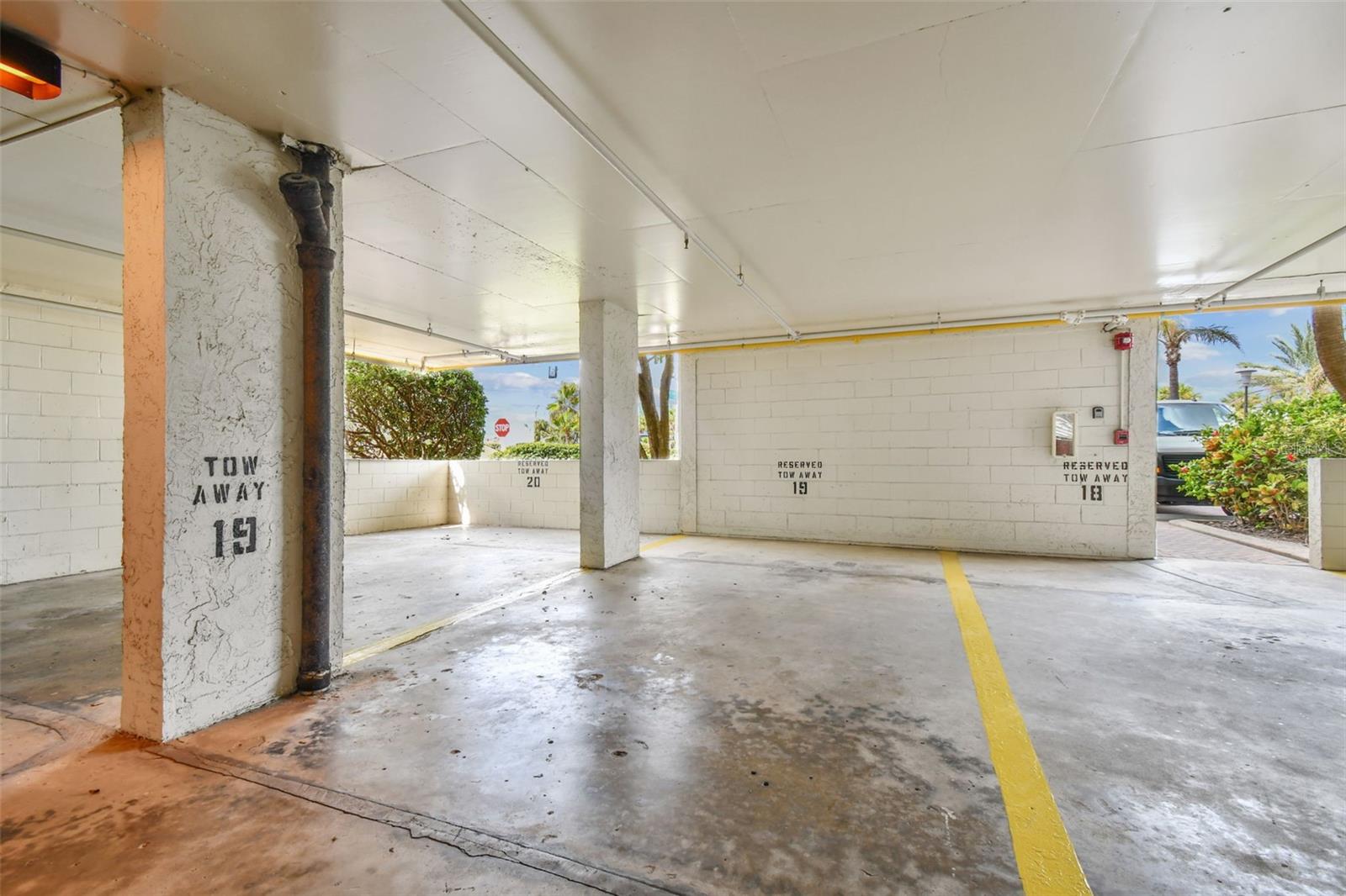 14950 GULF BLVD #404