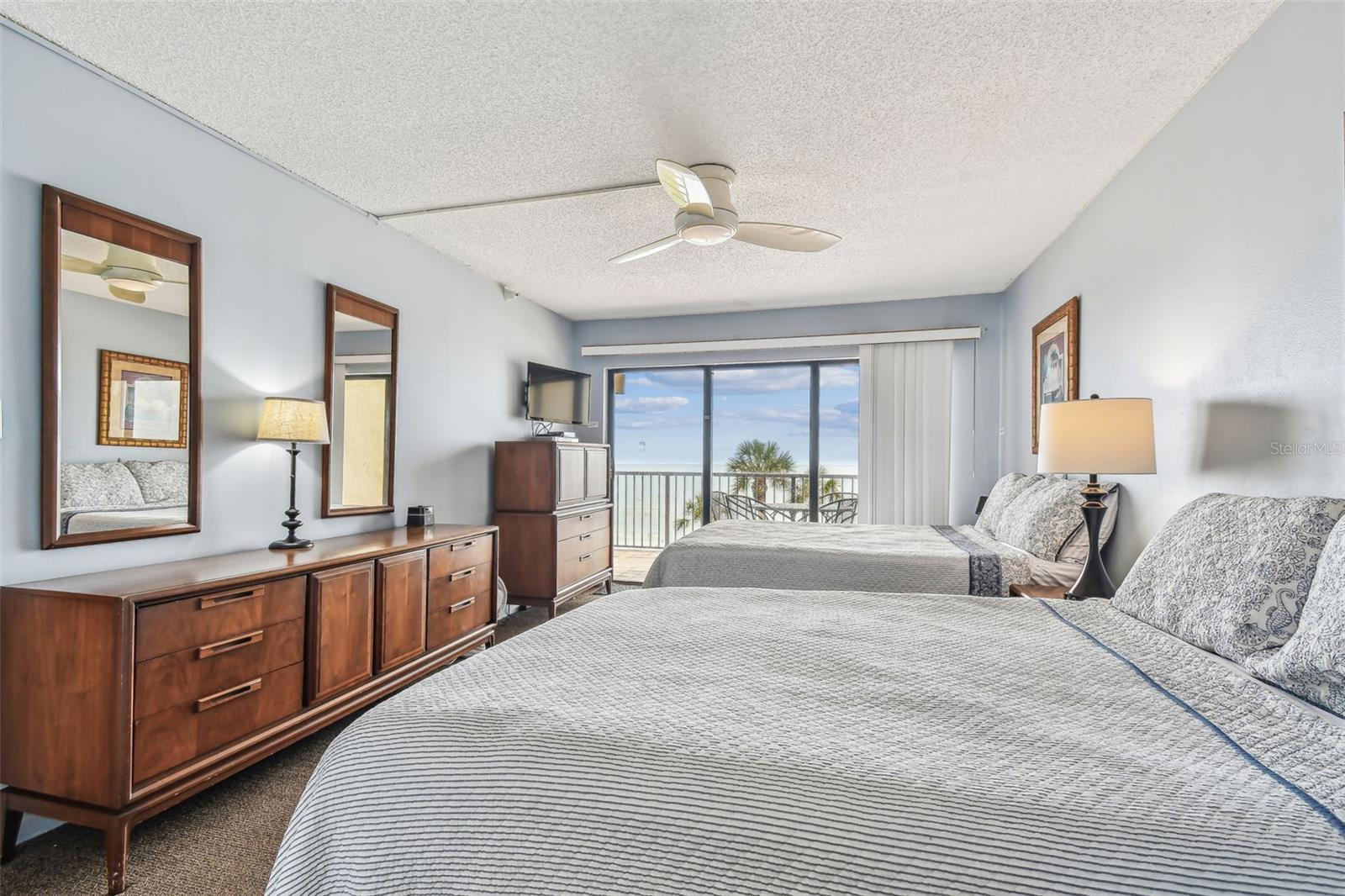 14950 GULF BLVD #404