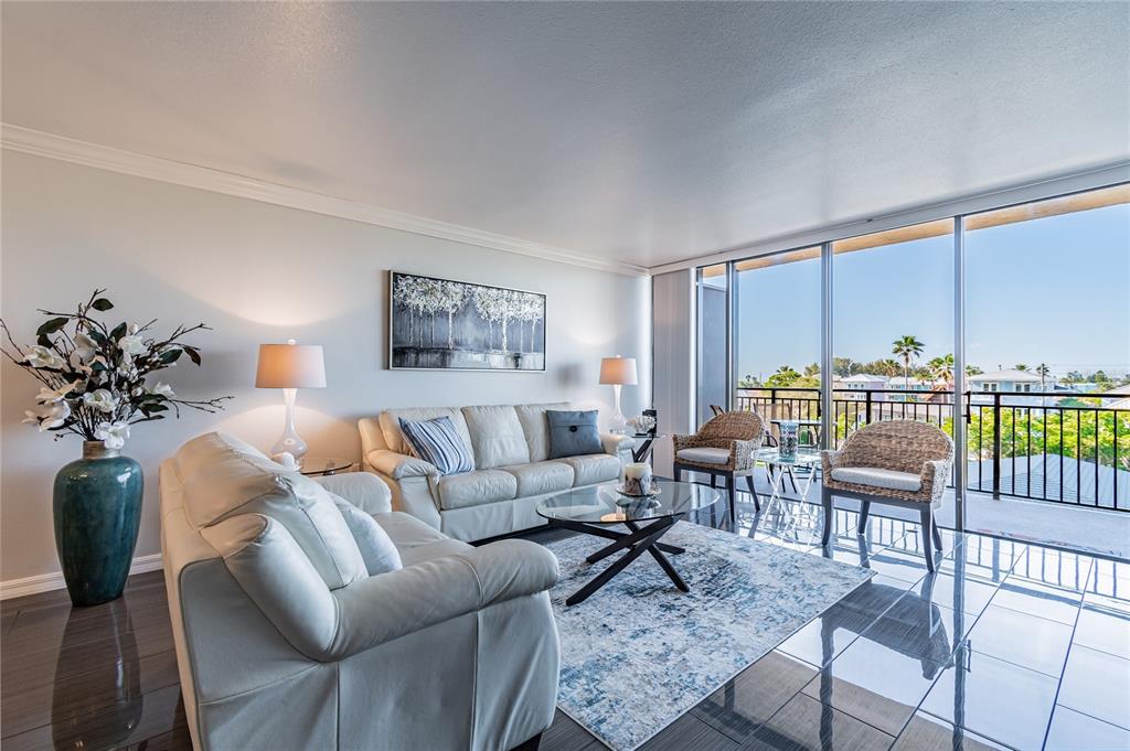 7600 BAYSHORE DRIVE Unit: 307