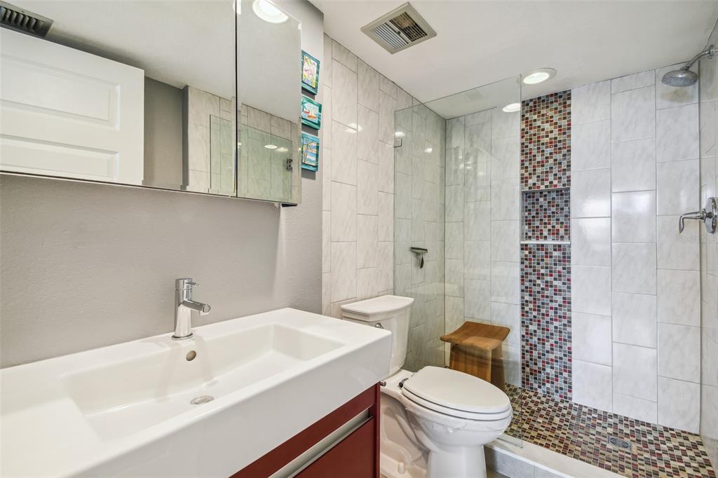 7600 BAYSHORE DRIVE Unit: 308