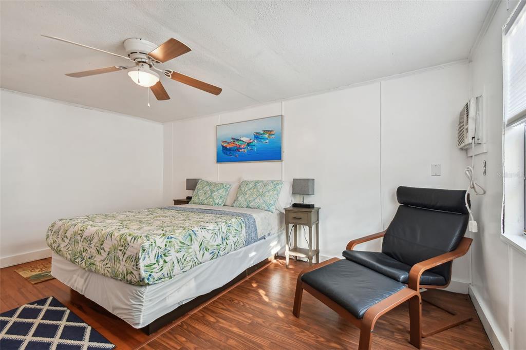 2116/2114 1ST STREET