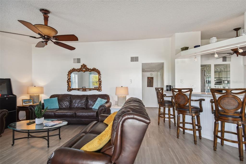 2116/2114 1ST STREET