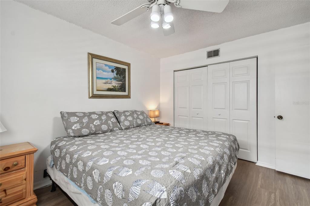 2116/2114 1ST STREET