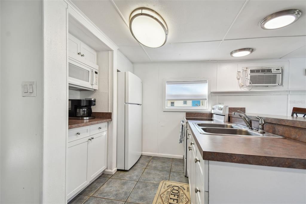 2116/2114 1ST STREET