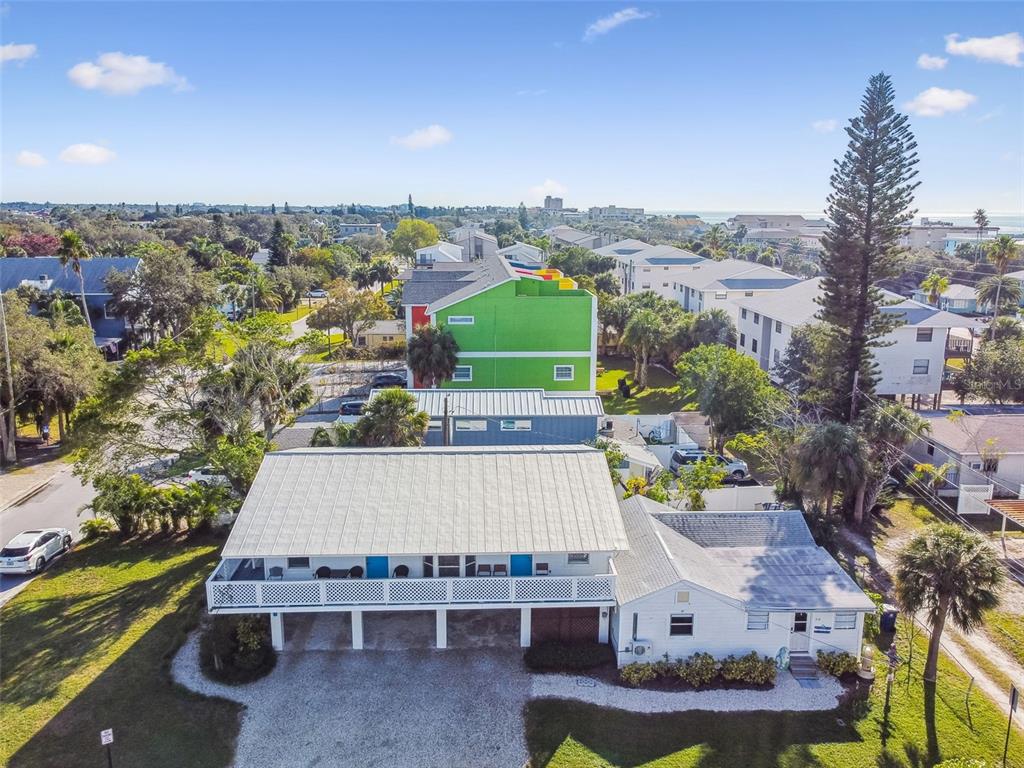 2116/2114 1ST STREET