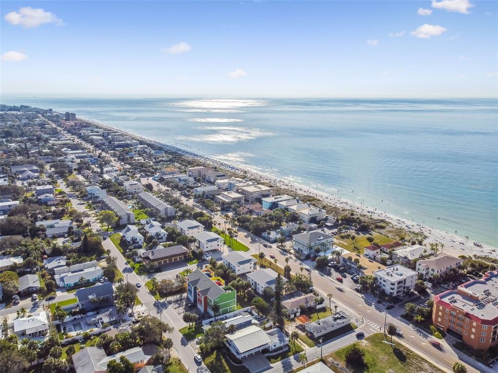 2116/2114 1ST STREET