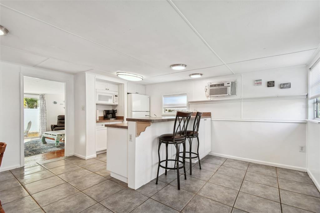 2116/2114 1ST STREET