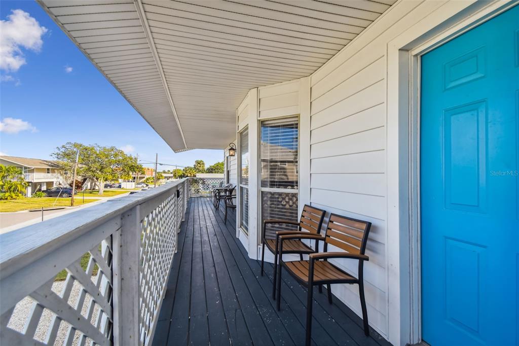 2116/2114 1ST STREET