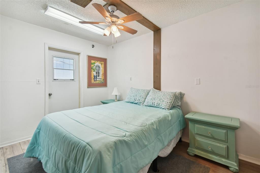 2116/2114 1ST STREET