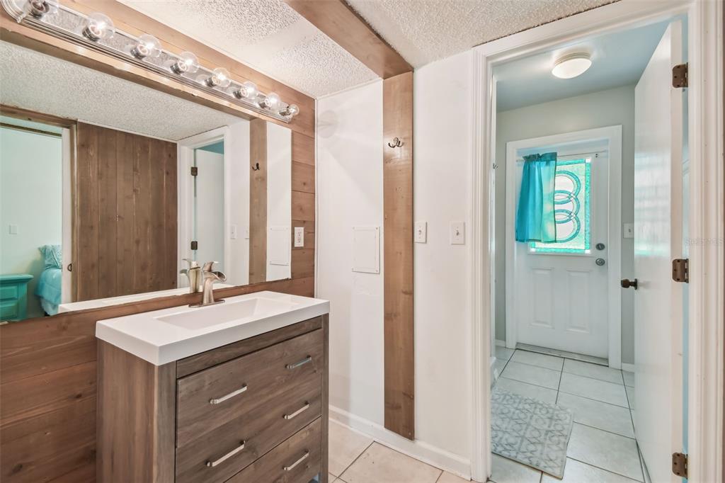 2116/2114 1ST STREET