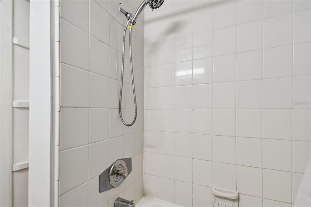 2116/2114 1ST STREET