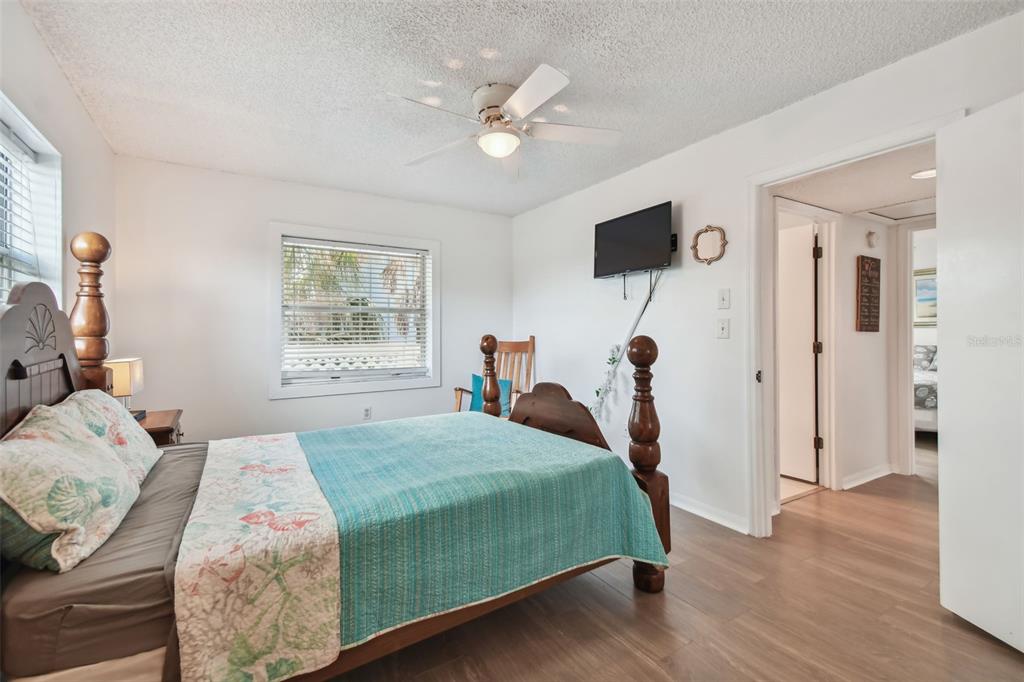 2116/2114 1ST STREET