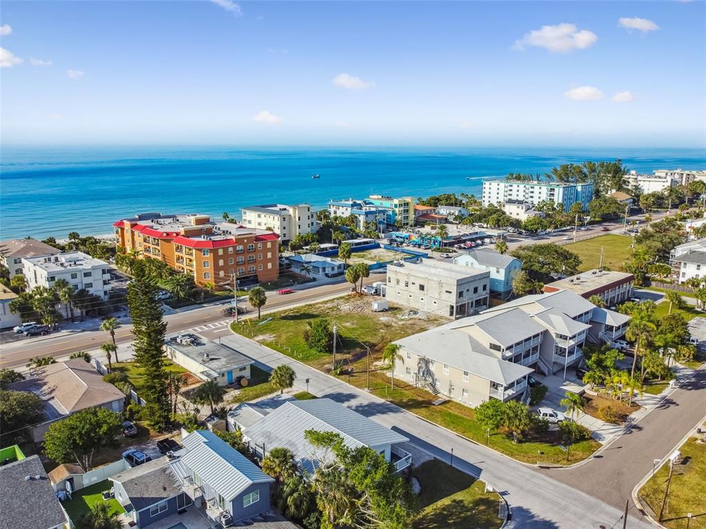 2116/2114 1ST STREET