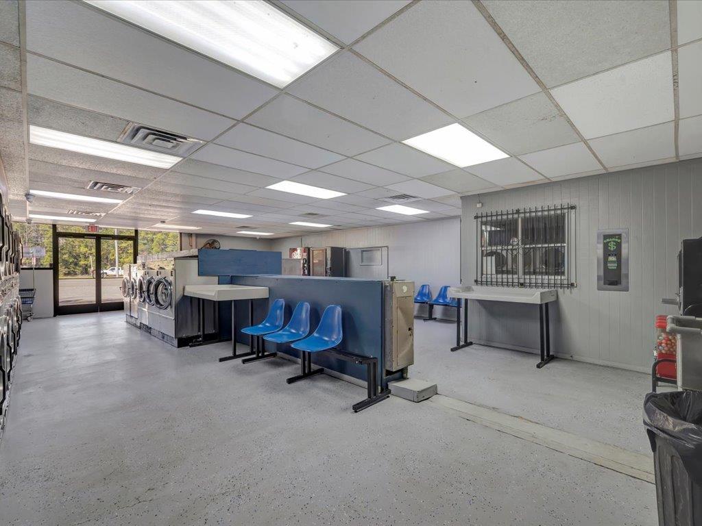 1318,1111,904 Paul Avenue