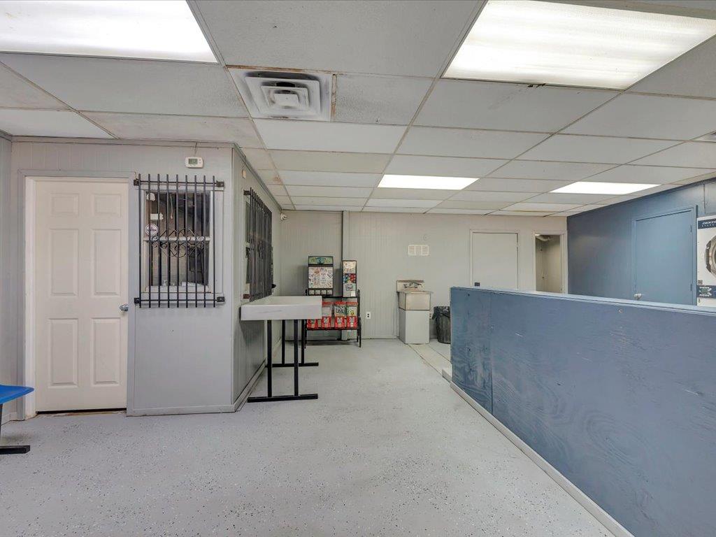 1318,1111,904 Paul Avenue