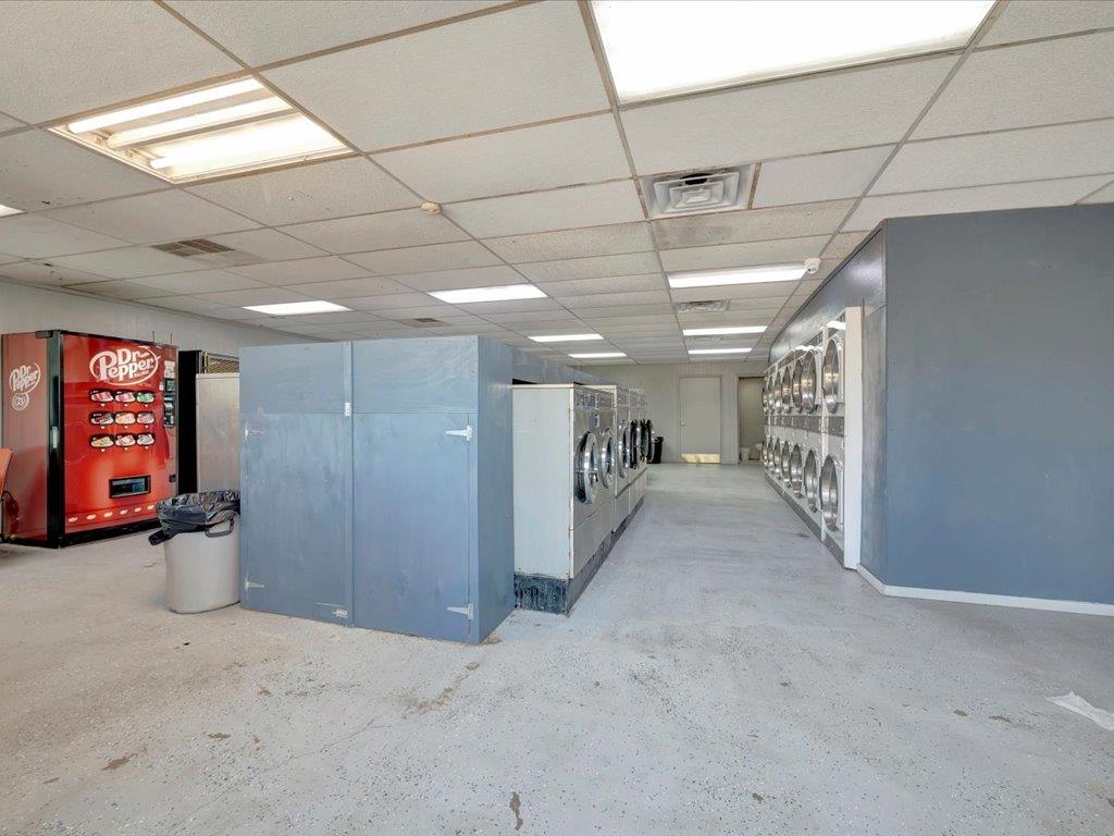 1318,1111,904 Paul Avenue