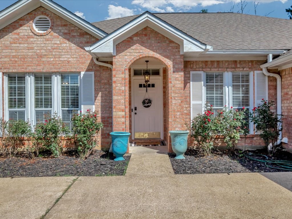 308 Paintbrush Circle