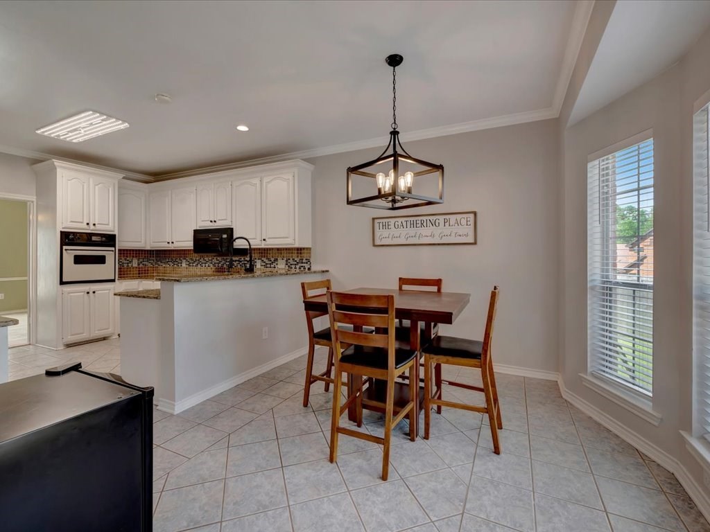 308 Paintbrush Circle