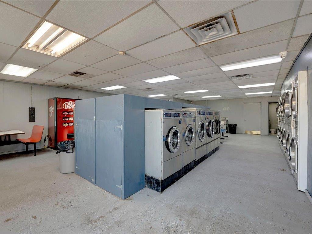 1318,1111,904 Paul Avenue