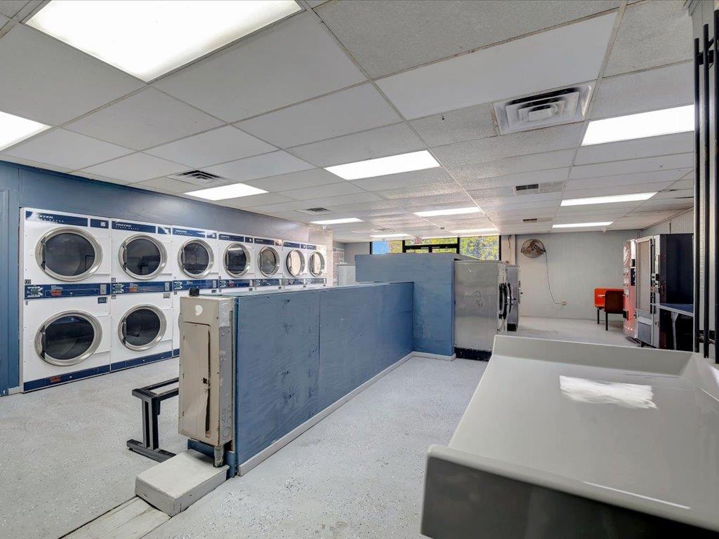 1318,1111,904 Paul Avenue