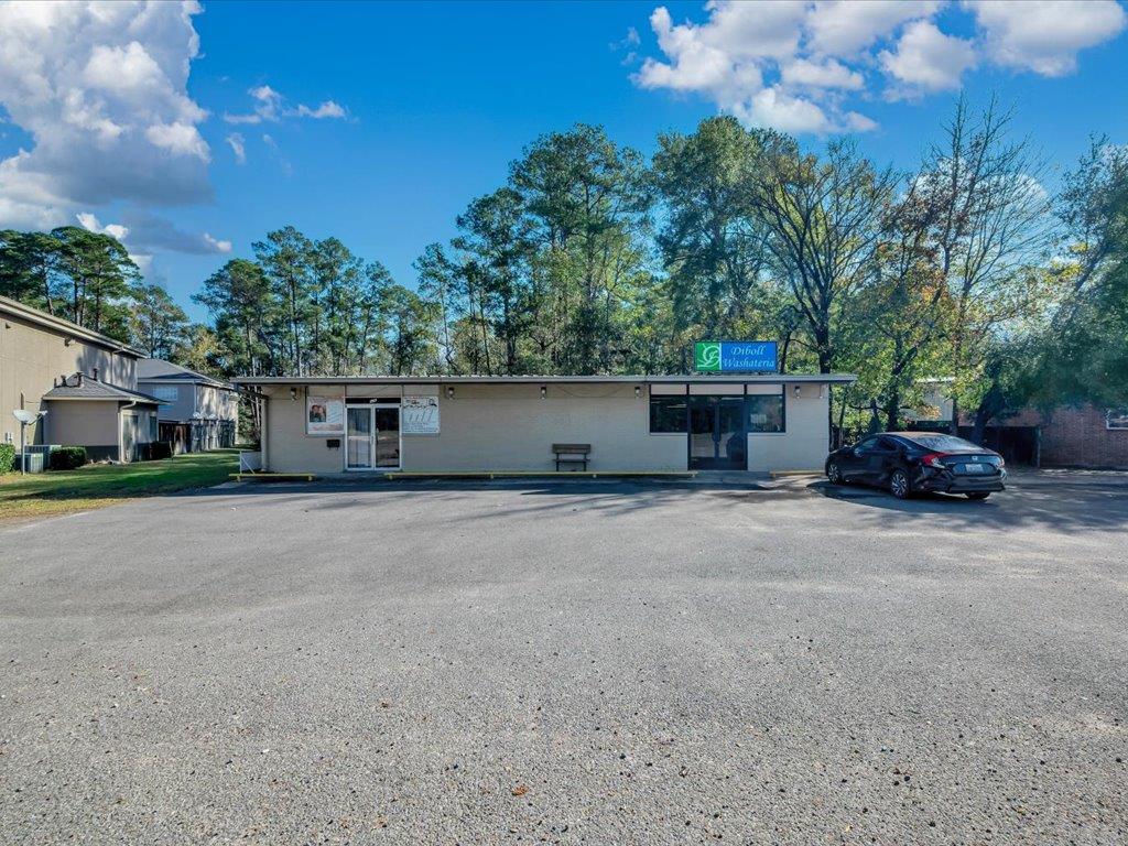 1318,1111,904 Paul Avenue