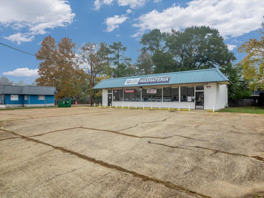 1318,1111,904 Paul Avenue