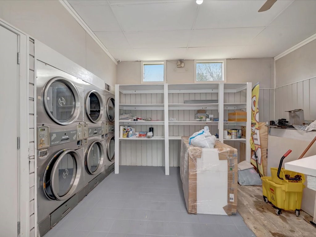 1318,1111,904 Paul Avenue