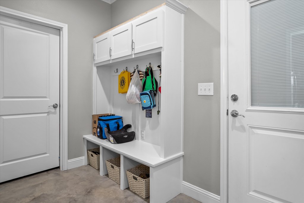 1430 Edgewood Circle