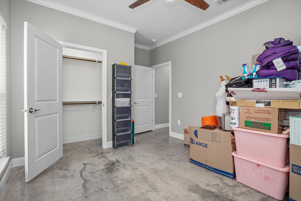 1430 Edgewood Circle