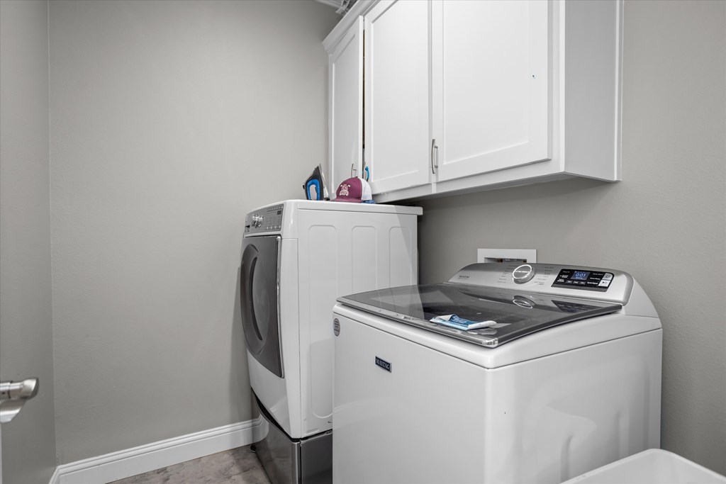 1430 Edgewood Circle