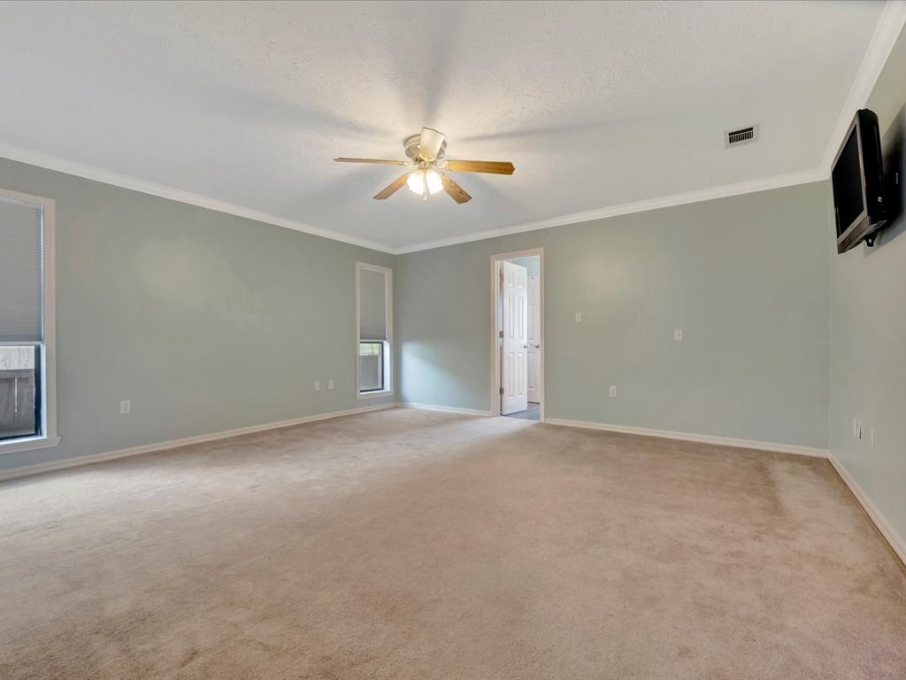 112 Gladstone Street