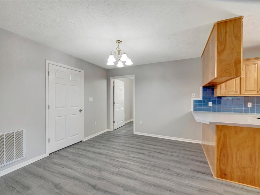 112 Gladstone Street