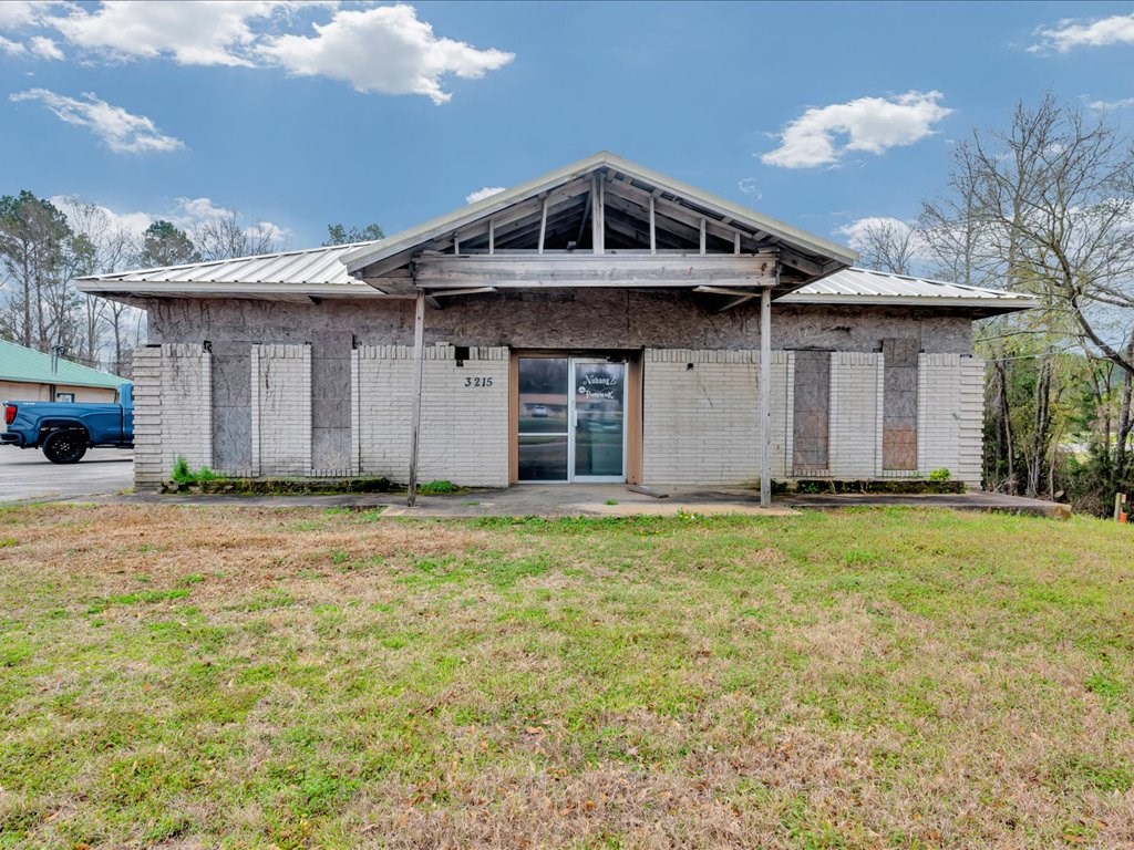 3215 South Medford Drive