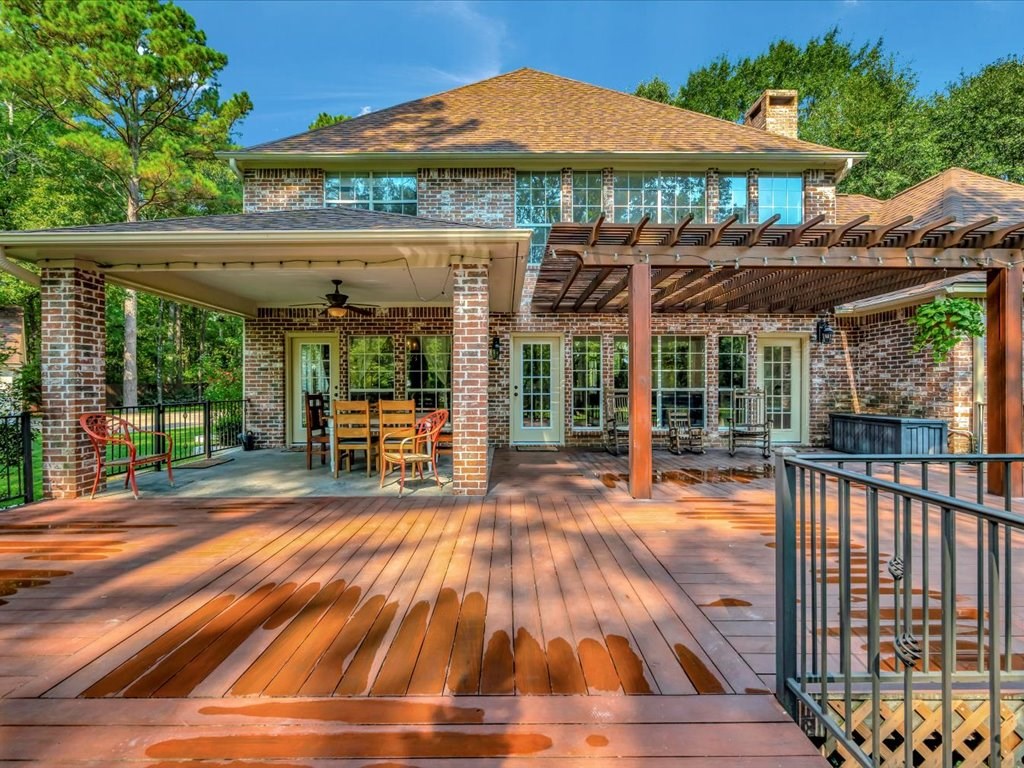 322 Oak Crest Drive