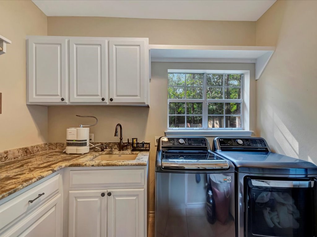 322 Oak Crest Drive